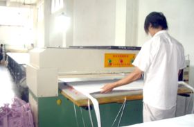 裁床区
