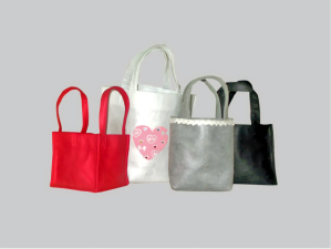 Embroidered handbag